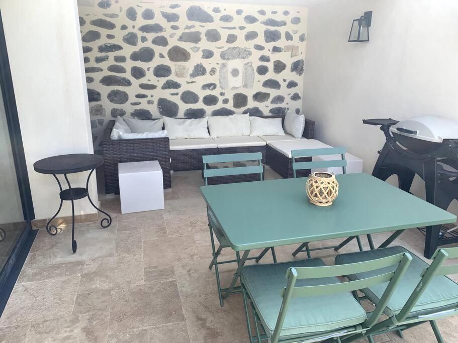 Appartement Bas De Maison Lavilledieu  Eksteriør bilde
