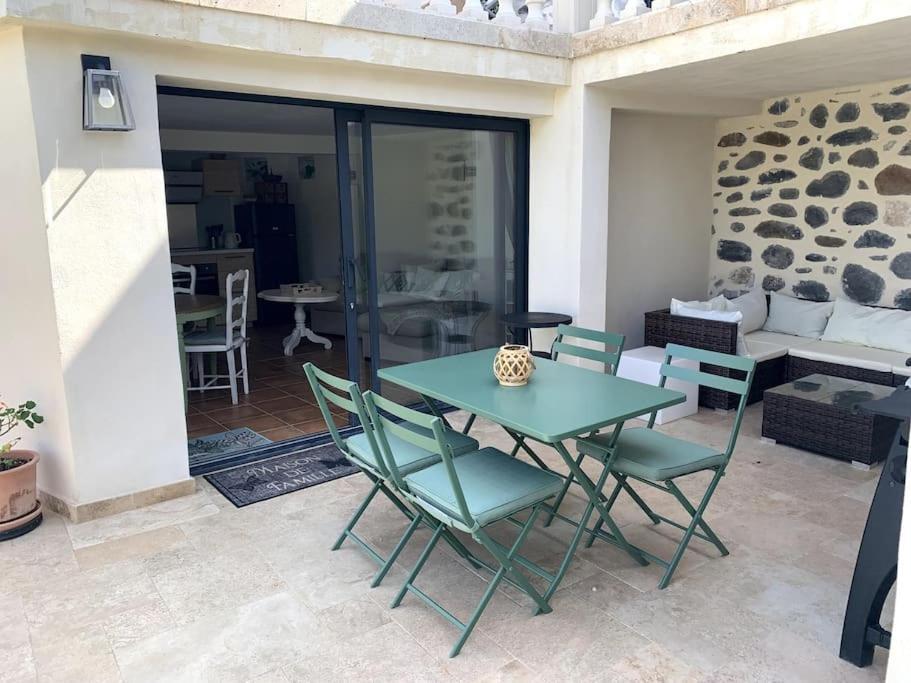 Appartement Bas De Maison Lavilledieu  Eksteriør bilde